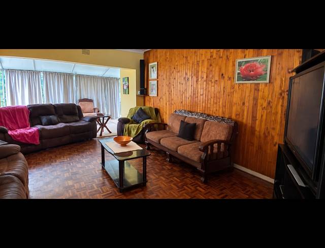 3 BEDROOM HOUSE FOR SALE IN ROTHDENE
